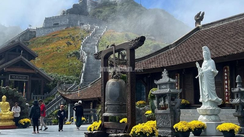 Những lợi ích khi đi chùa – mơ thấy đi chùa là điềm báo tốt hay xấu