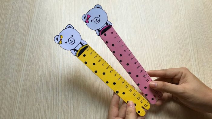 Mơ thấy thước kẻ gỗ hoặc thước kẻ dây